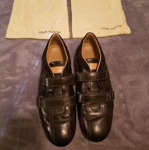 Mens Louis Vuitton Black Leather Shoes